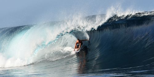 IL SURF IN FIJI